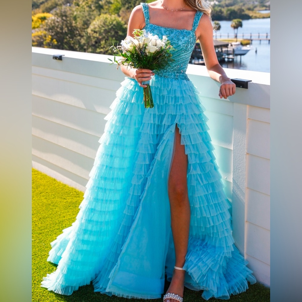 Sherri Hill size 00 Prom dress